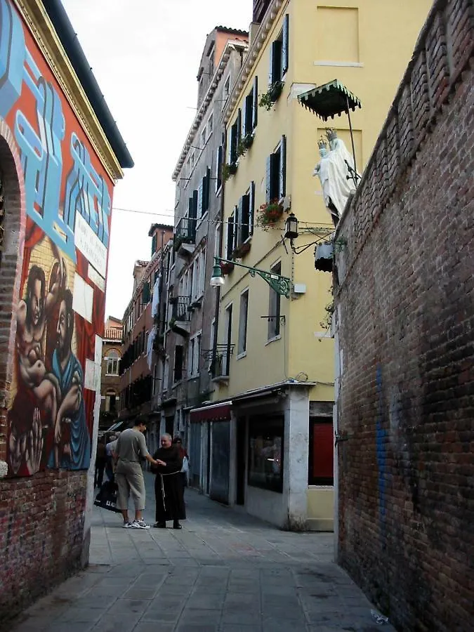 Apartment Casa Dei Bombardieri Venice Italy